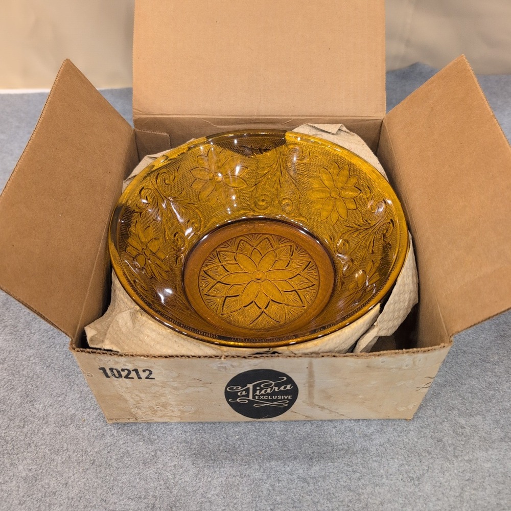 Vintage Indiana Tiara Glass Amber Floral Embossed Bowl Set Dessert Serving - Picture 3 of 3